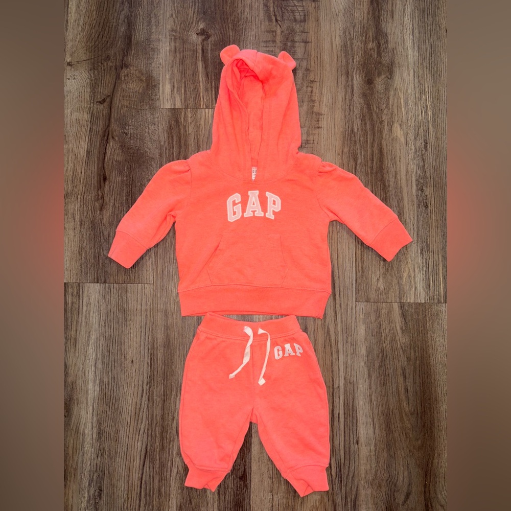 USED Baby Girl Gap Jogger Set